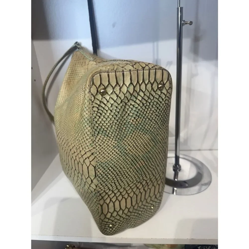 Harrison hobo Shoulder Bag in Light Yellow Snakeskin